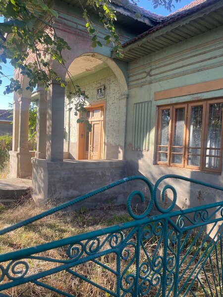 Amarastii de Sus, sat Zvorsca,