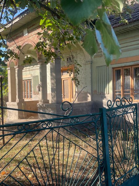 Amarastii de Sus, sat Zvorsca,